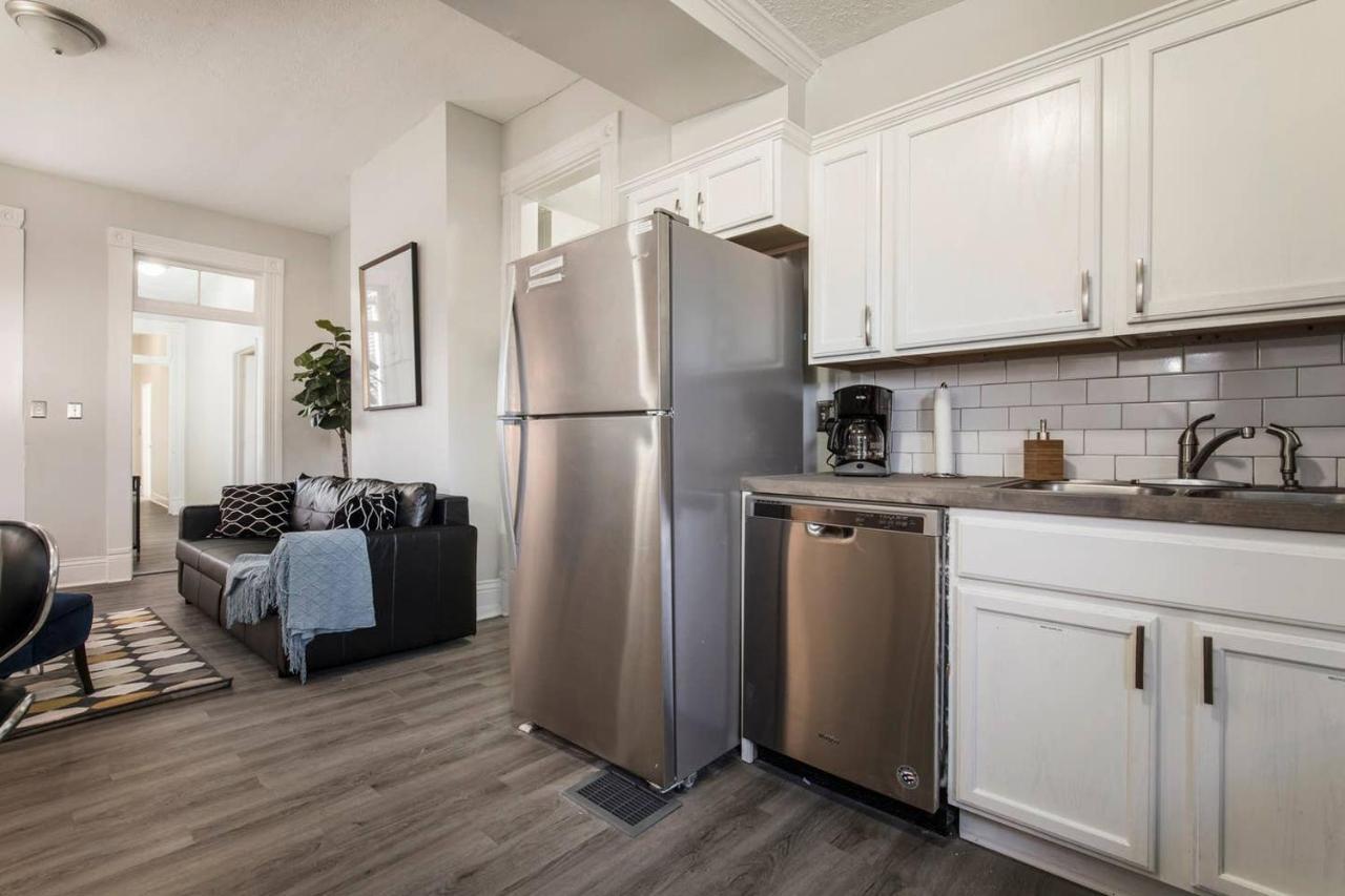 Louisville Dream House 4Br 2Ba By Cozysuites Екстериор снимка